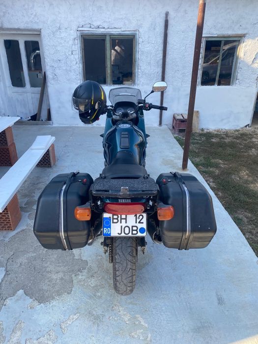 Vand sau  schimb cu masina Yamaha XJ 600N in stare buna de funct