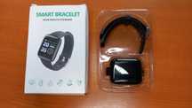 Vand un smartwatch si o bratara inteligenta - ambele noi