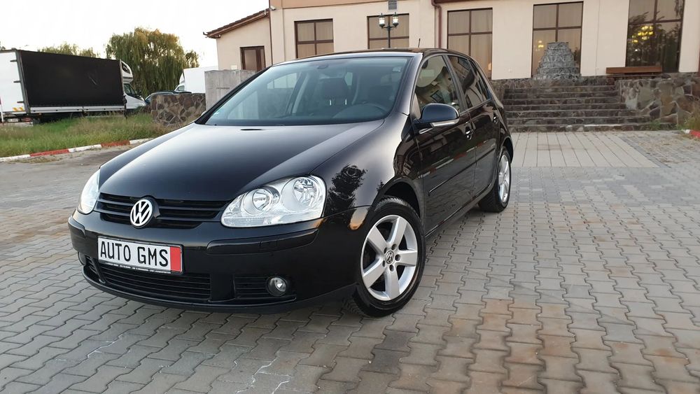 Volkswagen Golf 2009  1,6  102  cp 8 valve  Benzina  UNITED