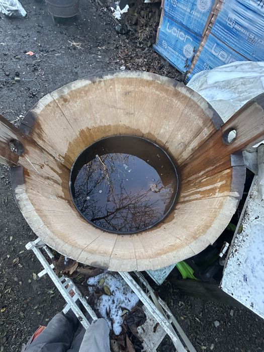 Ciubar traditional de lemn