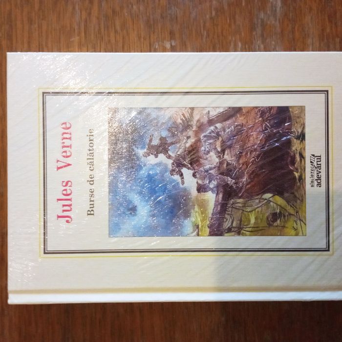 Colecția Jules Verne, noi, în țiplă.