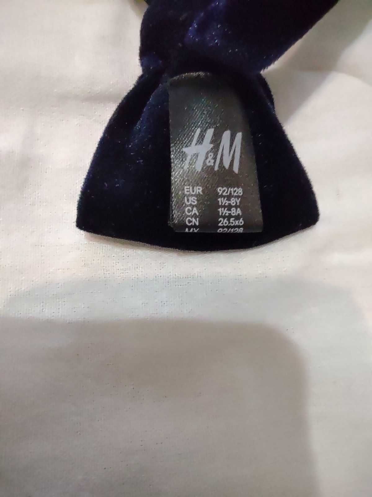 Papion H&M 10 cm accesorii