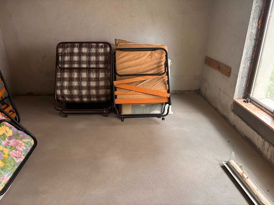 Vand pat suplimentar cu saltea inclusa