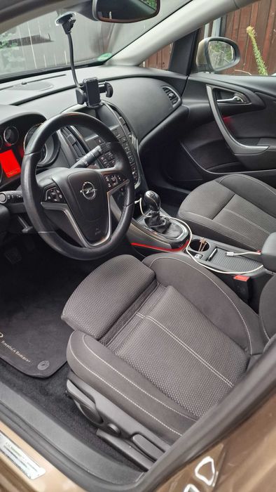 Opel Astra J Sports Tourer 2.0 CDTI 165 CP 2013  Full Option Germania