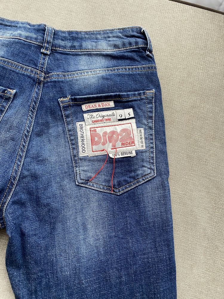 Дамски дънки Dsquared М размер