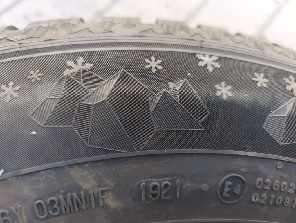 Гуми Semperit 215/70/16 speed grip 5