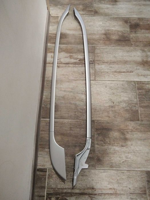 Продавам.Надлъжни греди за голф плюс.