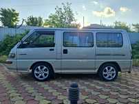 Oldtimer minibus 8+1 locuri Mitsubishi L300