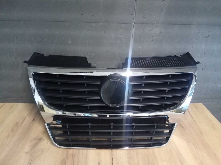 Grila radiator VW Passat B6 2005-2010 Berlina si Break