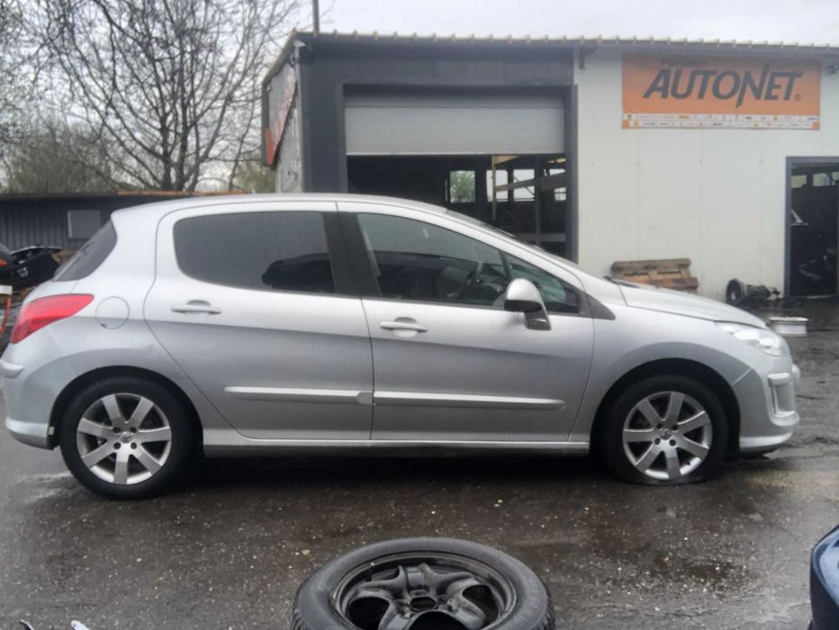 Dezmembrez Peugeot 308 1.6 turbo an 2009 cod motor PSA5FX