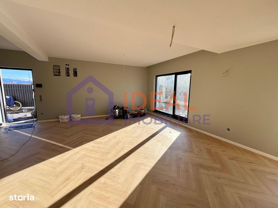 Apartament premium cu 4 camere și curte proprie – parter