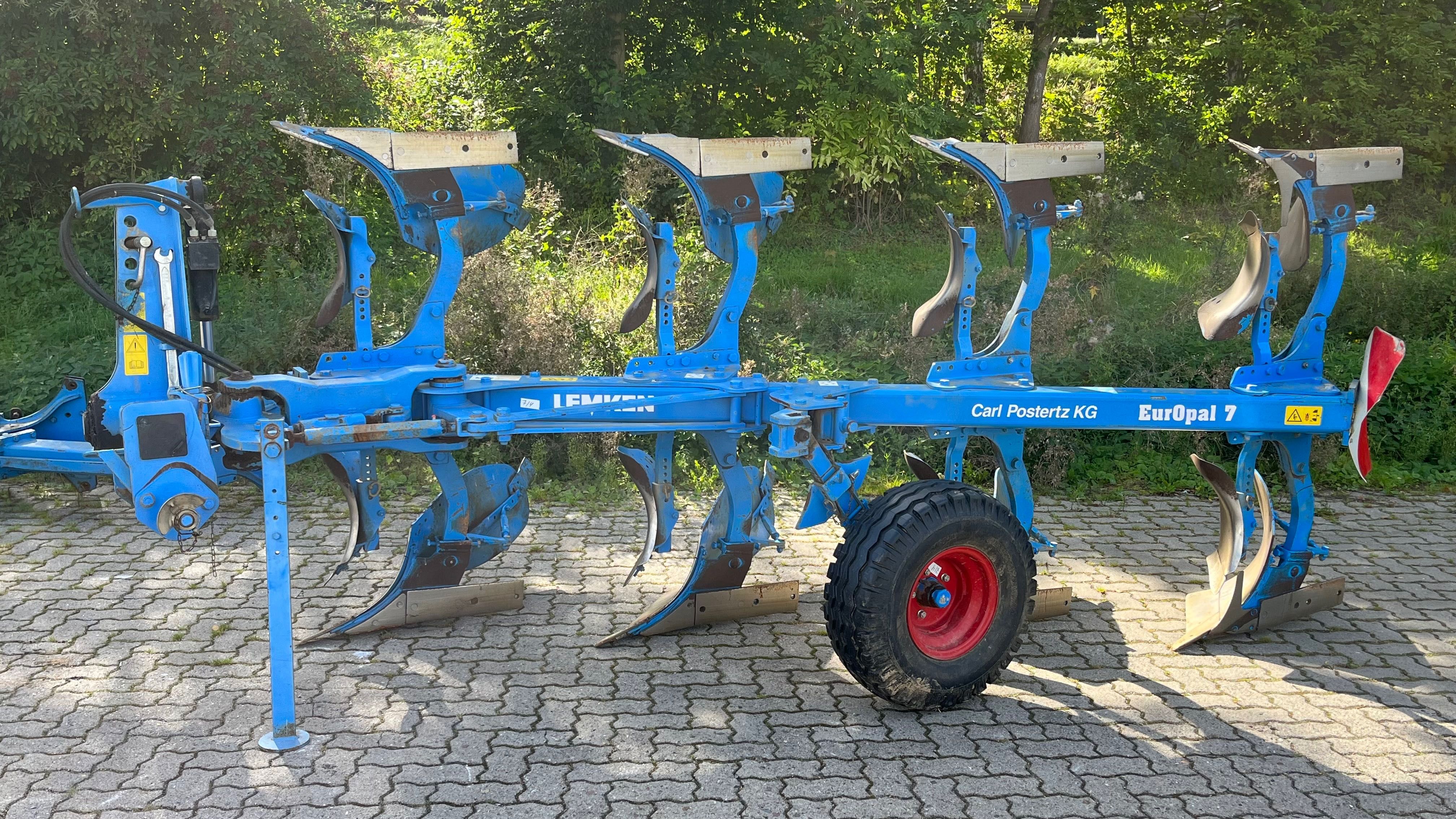 Lemken EurOpal 7.  Belarus, Claas, John Deere, Case tortadi