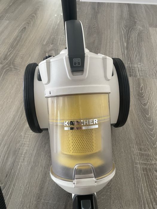 Пылесос KARCHER в отличном состоянии