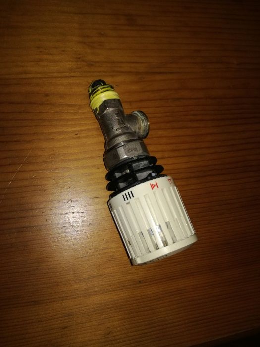 Termostat robinet caldura calorifer