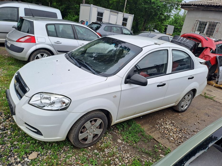 Dezmembrez Chevrolet Aveo 1.2 benzina