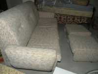 Комплект диван с разтегателна спалня за двама + 2 табурeтки
