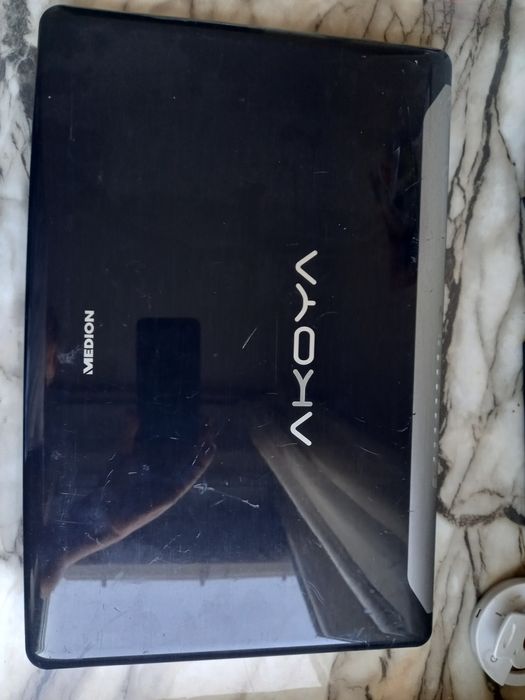 Лаптоп Medion  17.3 Intel Core I5 -2520M 8gb SSD+HDD