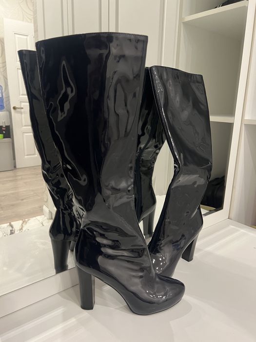 Лаковые сапожки демисезон