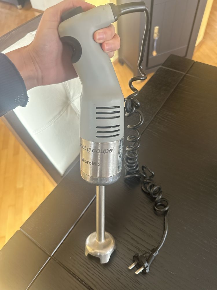 Mixer profesional de bucatarie