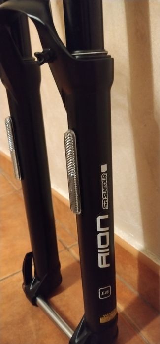 Furca aer  SR Suntour E45 Aion 15x100