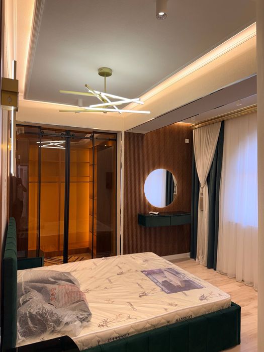 Продается 3 ком. Квартира по ул. Рудаки ор. Бриллиант сити