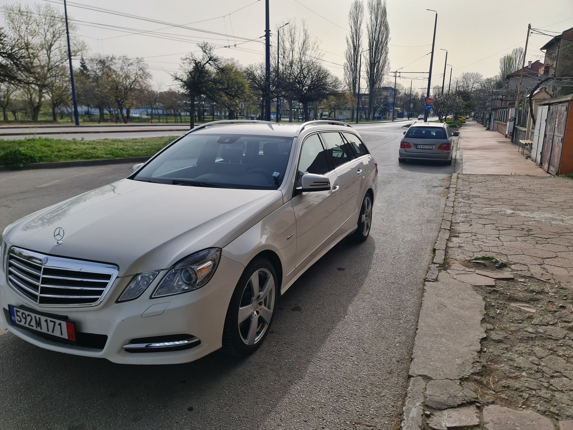 Мерцедес Е250D/204к.с./4 MATIC!