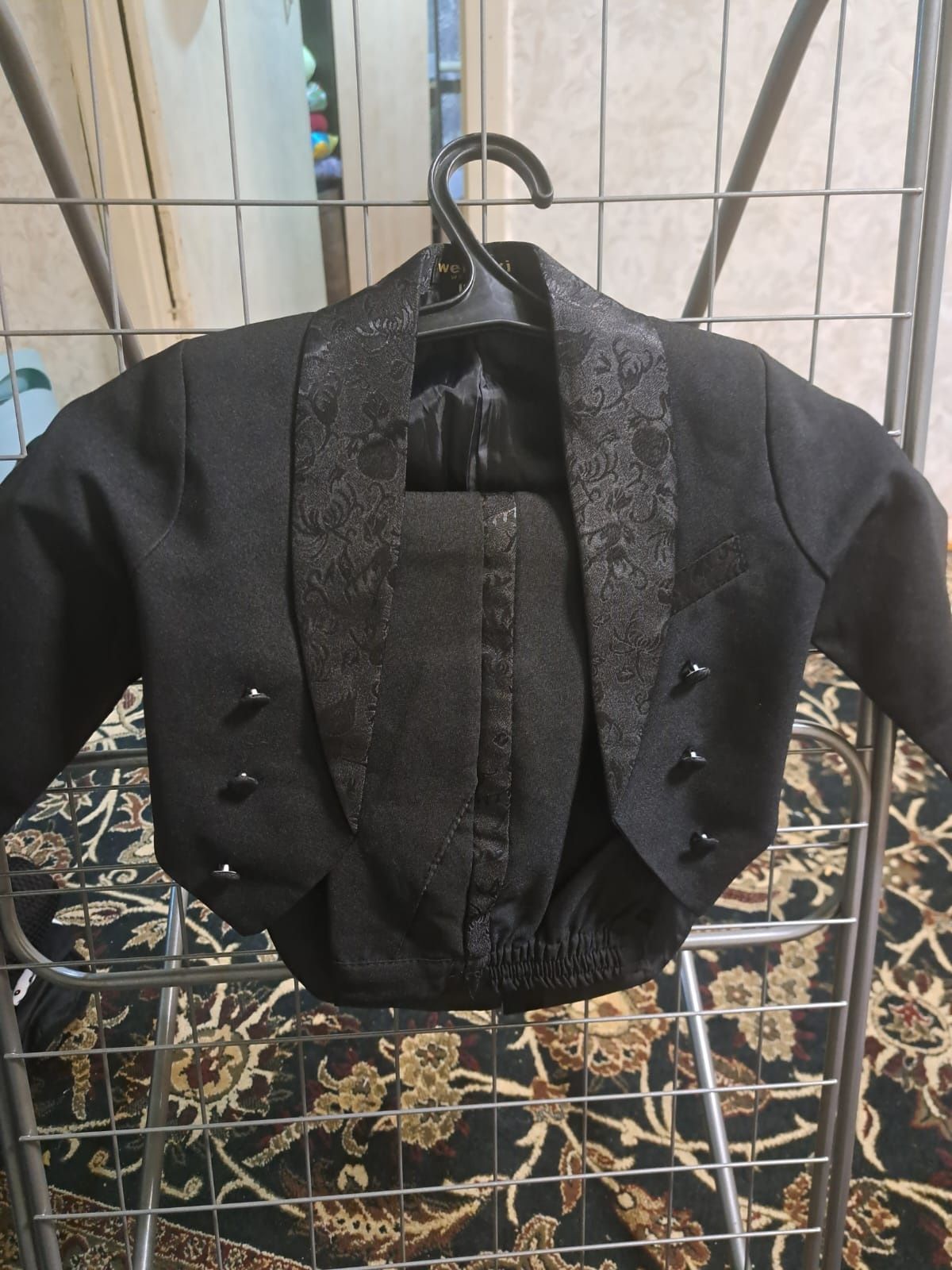 Продам детский костюм