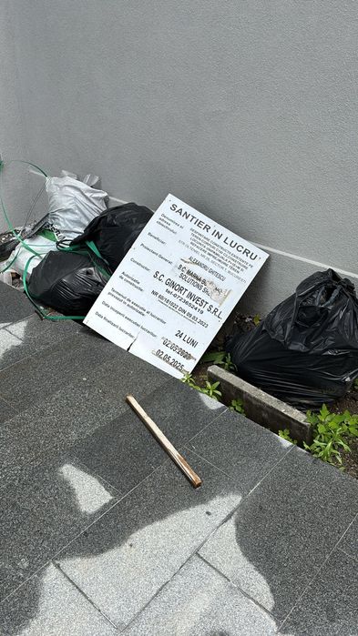 Transport moloz Car Moloz Debarasare mobila evacuare apartamente