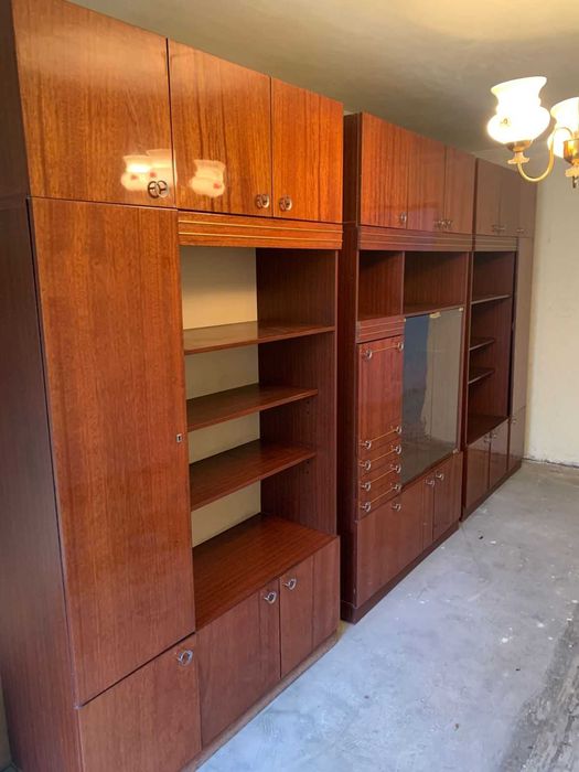 Стенка лакированная для зала, тумба под телевизор