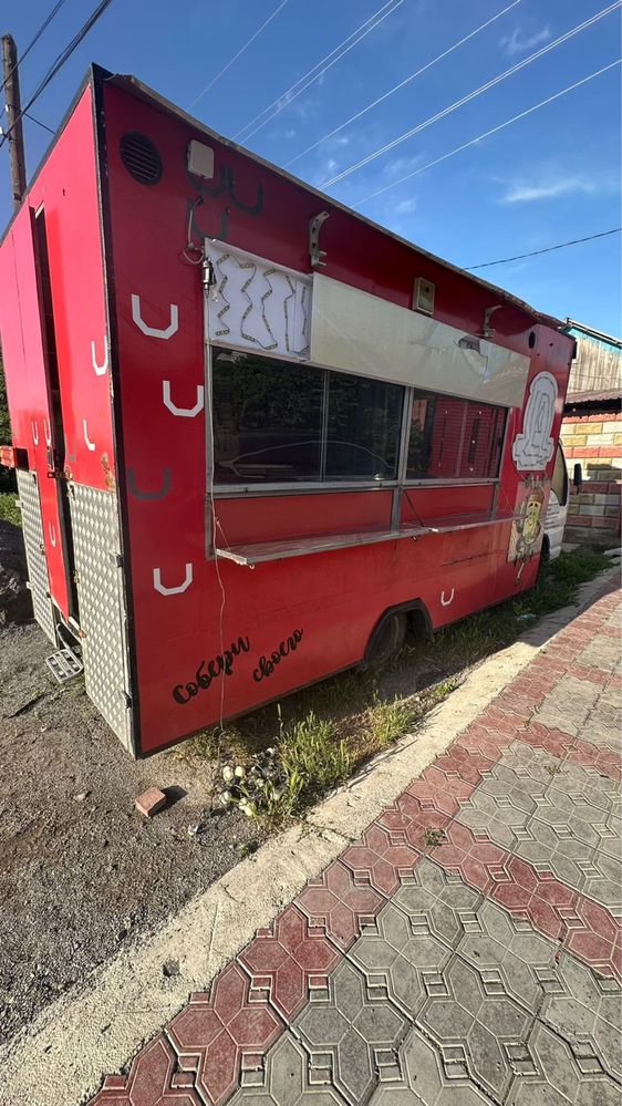 Продаётся фудтрак.