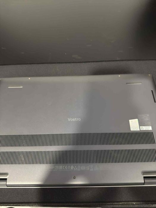 Dell Vostro 5415 - 16GB RAM, 1TB SSD, AMD Ryzen 7 5700U, Windows 11PRO