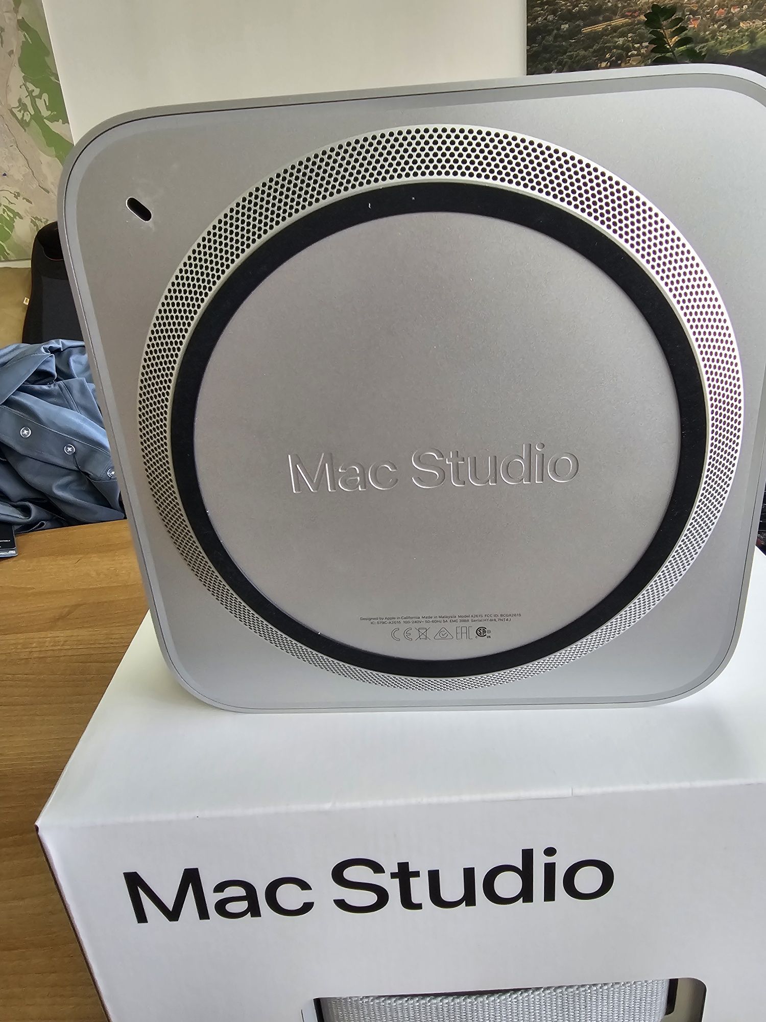Apple Mac Studio M1 Max 32GB 1TB+2TB SSD в полном комплекте