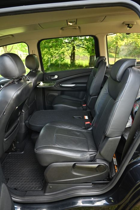 Vand Ford Galaxy 7 locuri