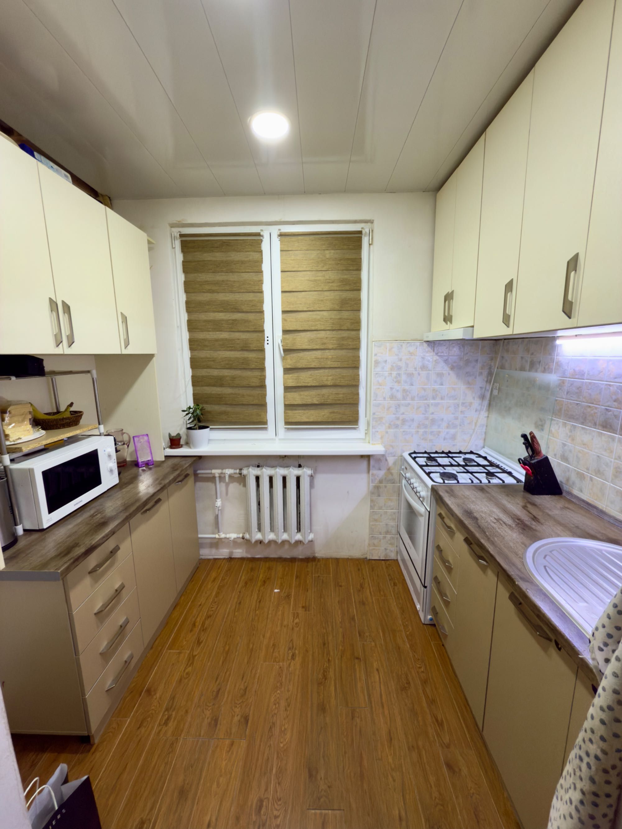 Продается 2 - х комнатная квартира, 2/4/4 ттз - 1