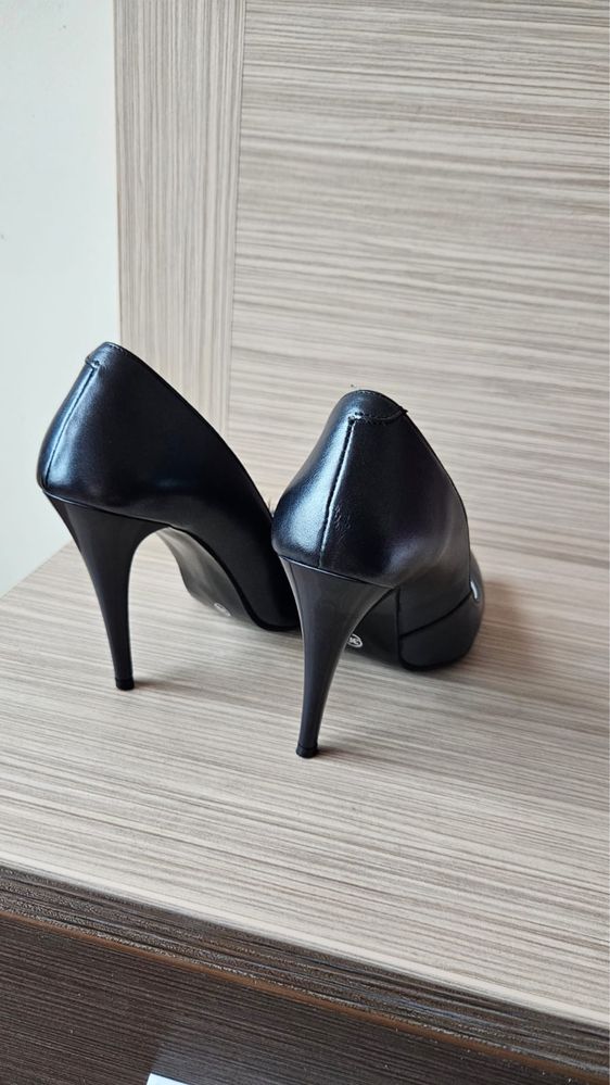 Pantofi stiletto Marelbo