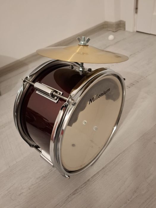 Vând tobă țărănească cu cinel