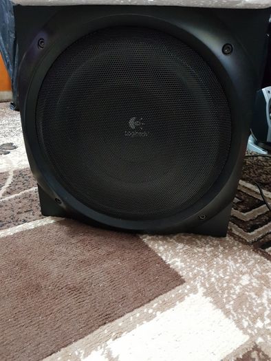 Bass incintă+ difuzor Z5500