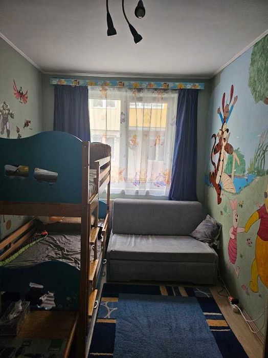 Vând apartament spațios și luminos în zona centrală