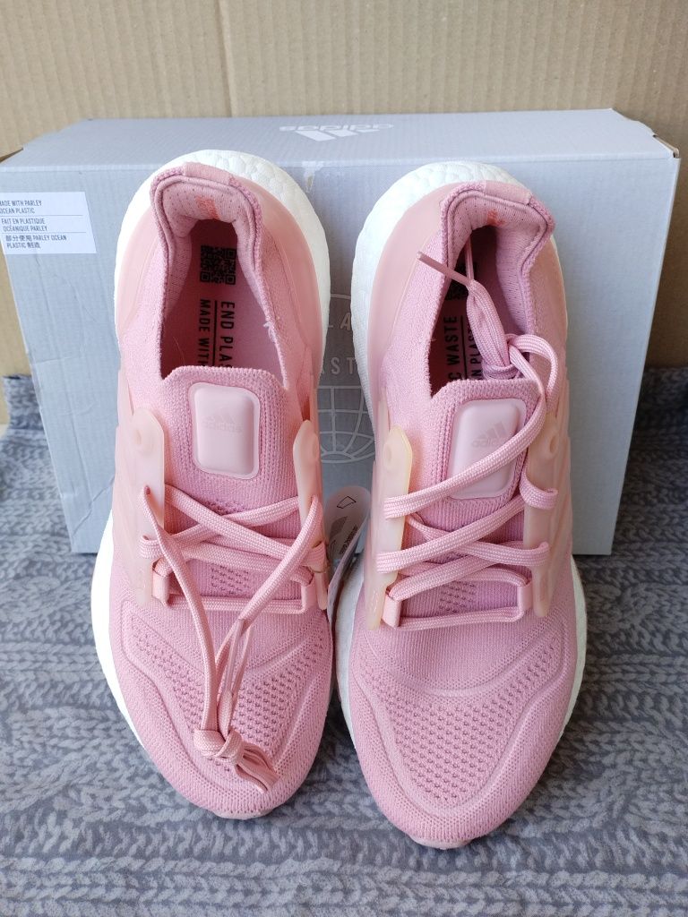 Adidas UltraBoost 22 Women Pink - маратонки НОВИ