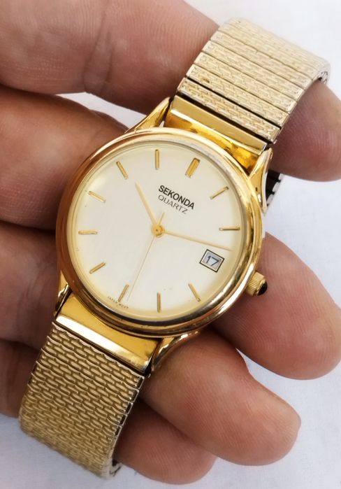 Ceas de damă Sekonda cu quartz, carcasă și curea din oțel inoxidabil.