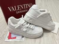 Valentino Garavani One Stud Low-Top Sneakers-
