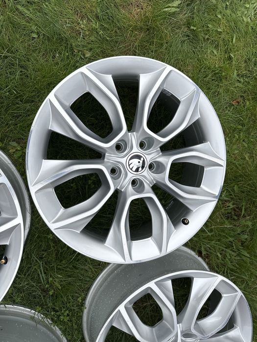 4бр.оригинални джанти Skoda 19” 5x112