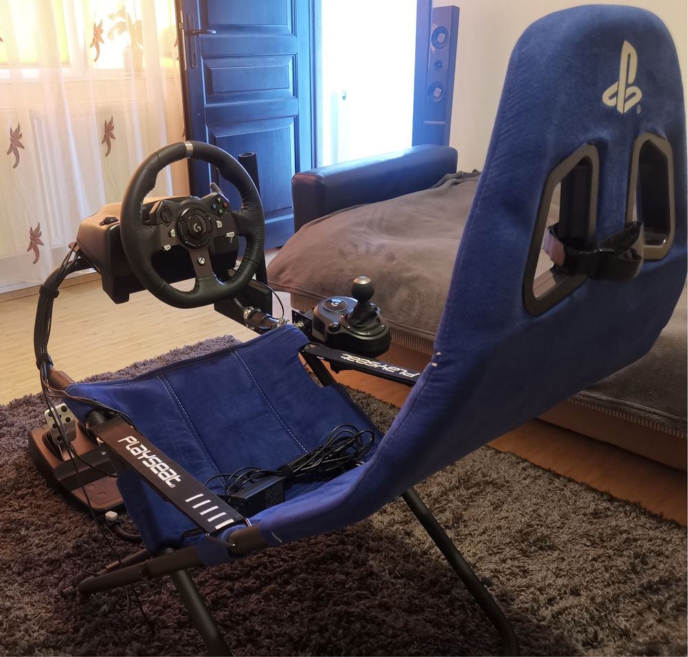 Scaun de gaming Playseat, volan, schimbator