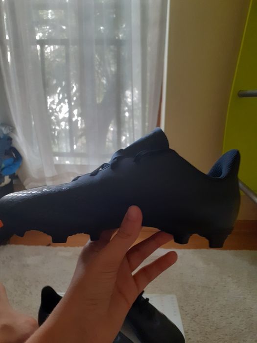 Нови Adidas Predator Foot Ground бутонки