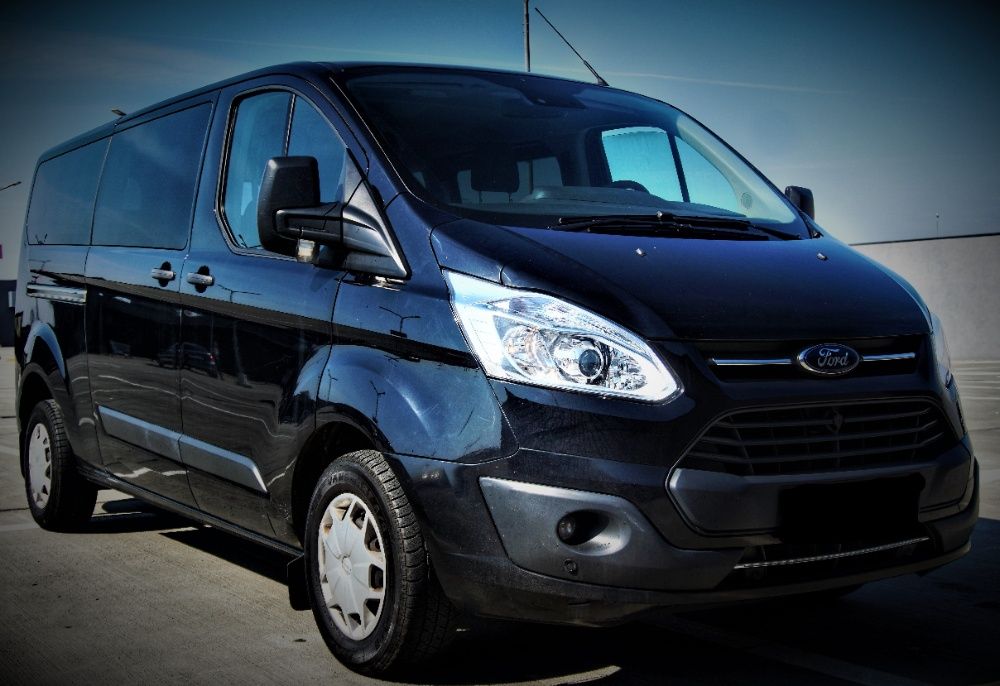 Inchiriere microbuz 9 locuri Ford Transit 2018 de la 65 eur/zi