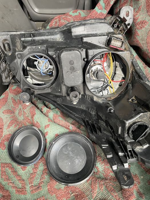 Фарове за опел астра Н оборудвани цената е за комплекта