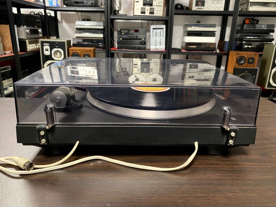 Отличен грамофон Philips