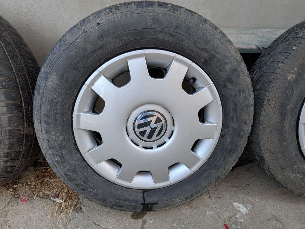 175/80 R14 , roti VW cu capace