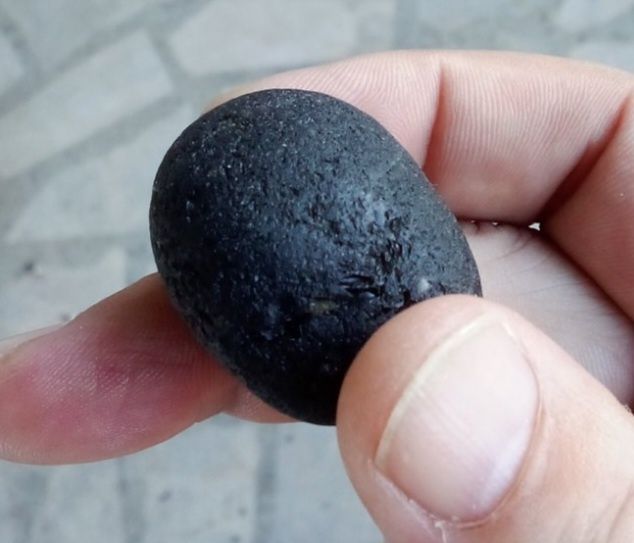 Продавам метеорит