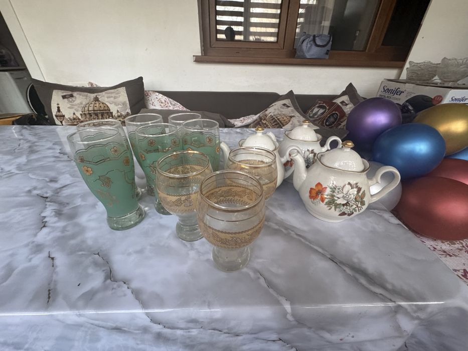 Срочно. Продается посуды  наборы, сервисы мадонна и.т.г.